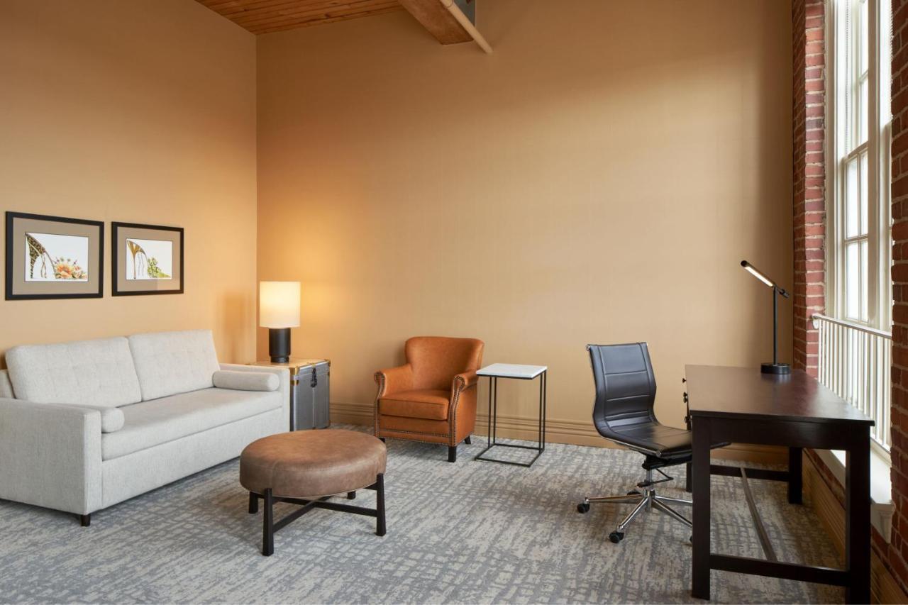 Craddock Terry Hotel, Lynchburg, A Tribute Portfolio Hotel Eksteriør bilde